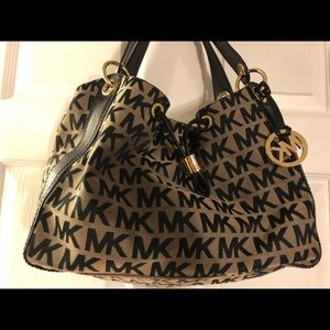 Michael Kors purse